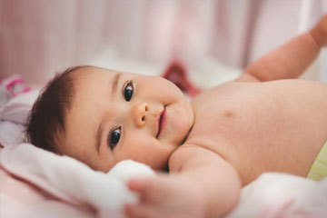 宝宝取名洋气何姓