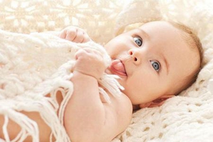 聪明有出息的女孩名字